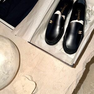 New Chanel 25P 2025 crystal cc Moccasin